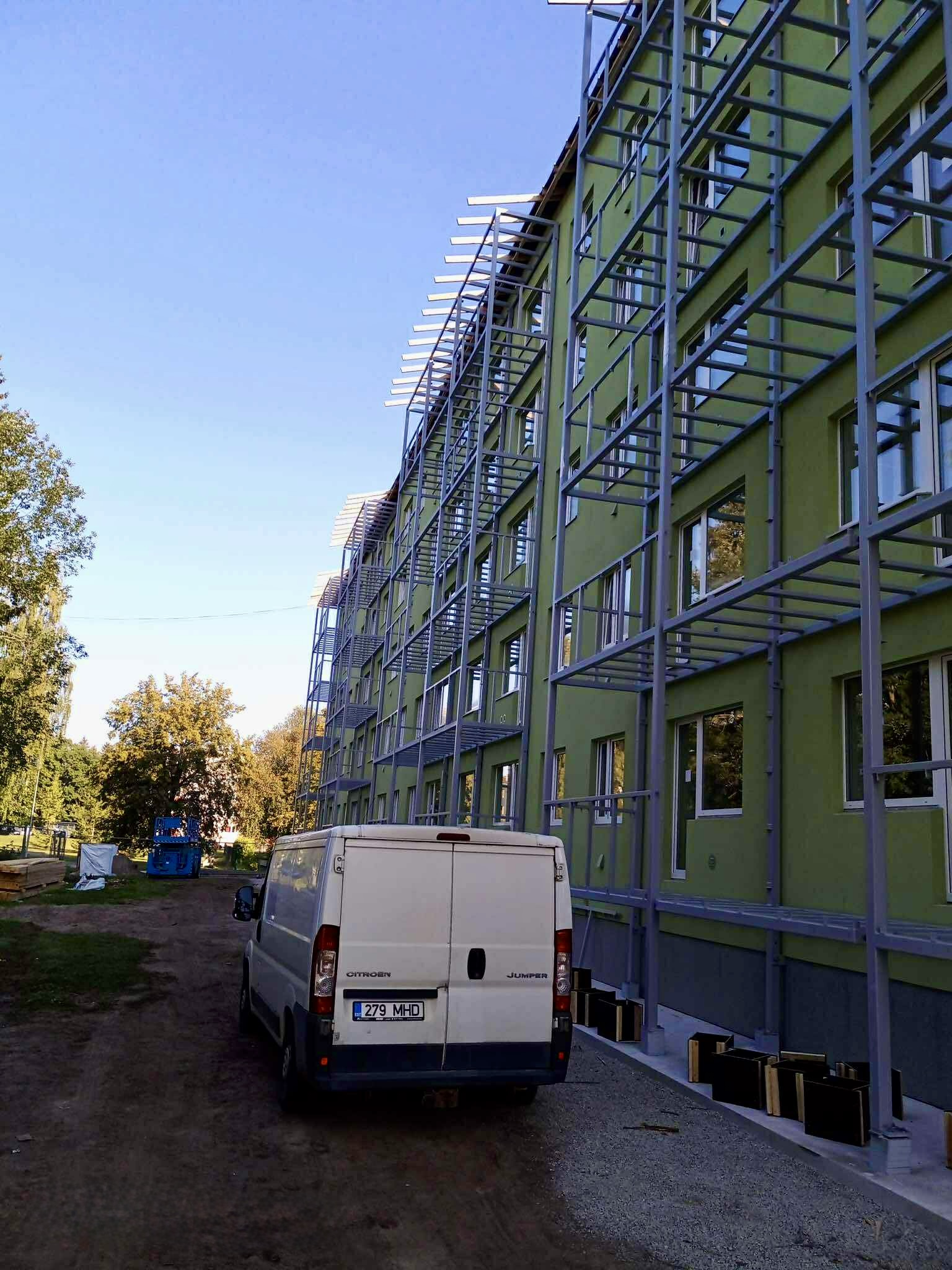 Terasraamid paigaldus