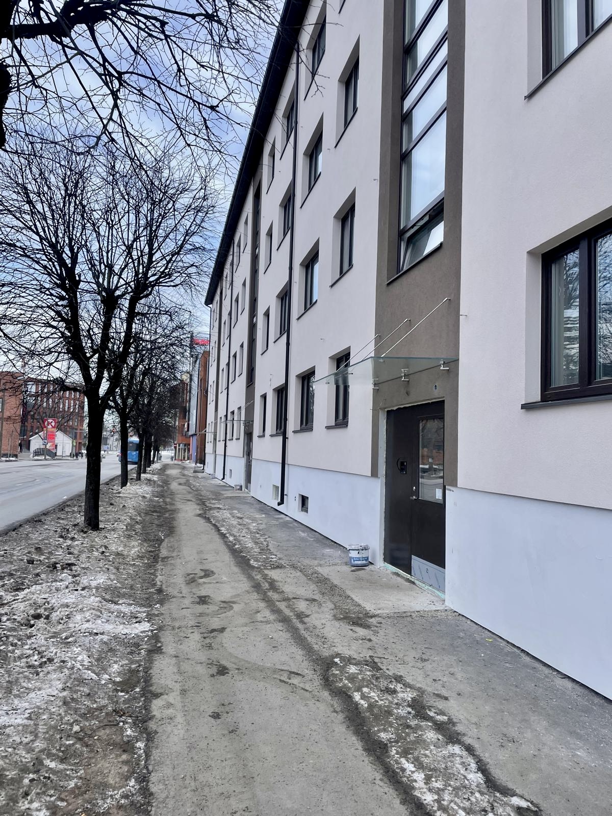 Klaas varikatused, Pärnu